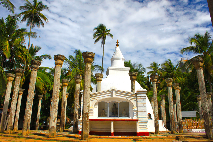 © Martina Miethig, Sri Lanka, Mihintale Ambasthala Dagoba